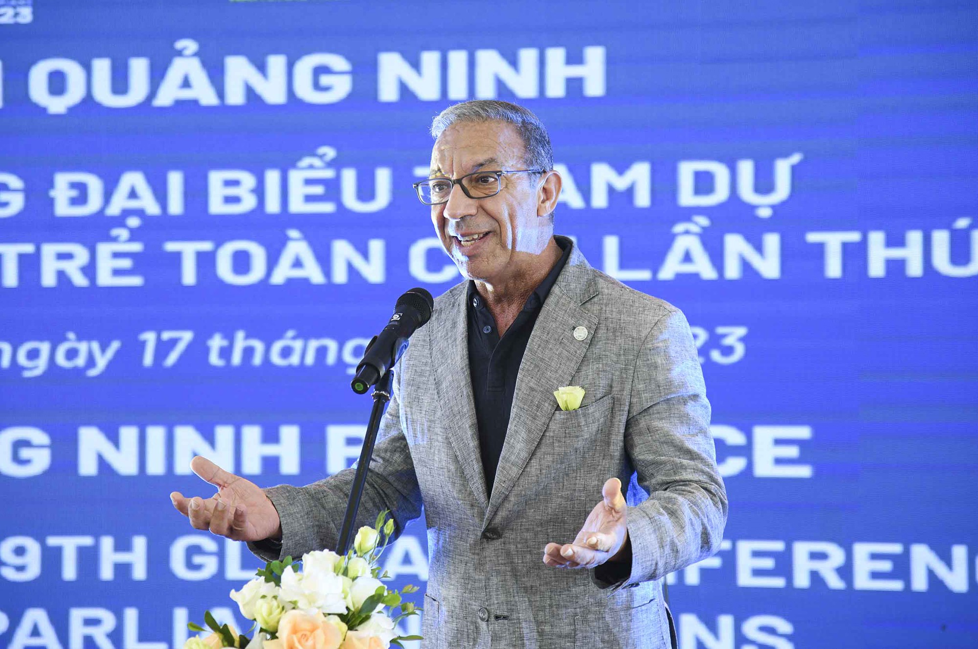 Đoàn Đại biểu dự Hội nghị Nghị sĩ trẻ toàn cầu lần thứ 9 thăm Vịnh Hạ Long - Ảnh 4.