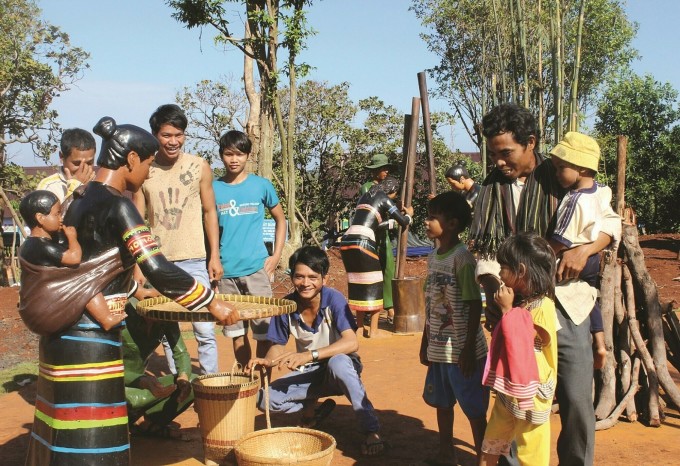 Bên trong Khu bảo tồn văn hóa dân tộc S’tiêng Sóc Bom Bo. Ảnh: Minh An