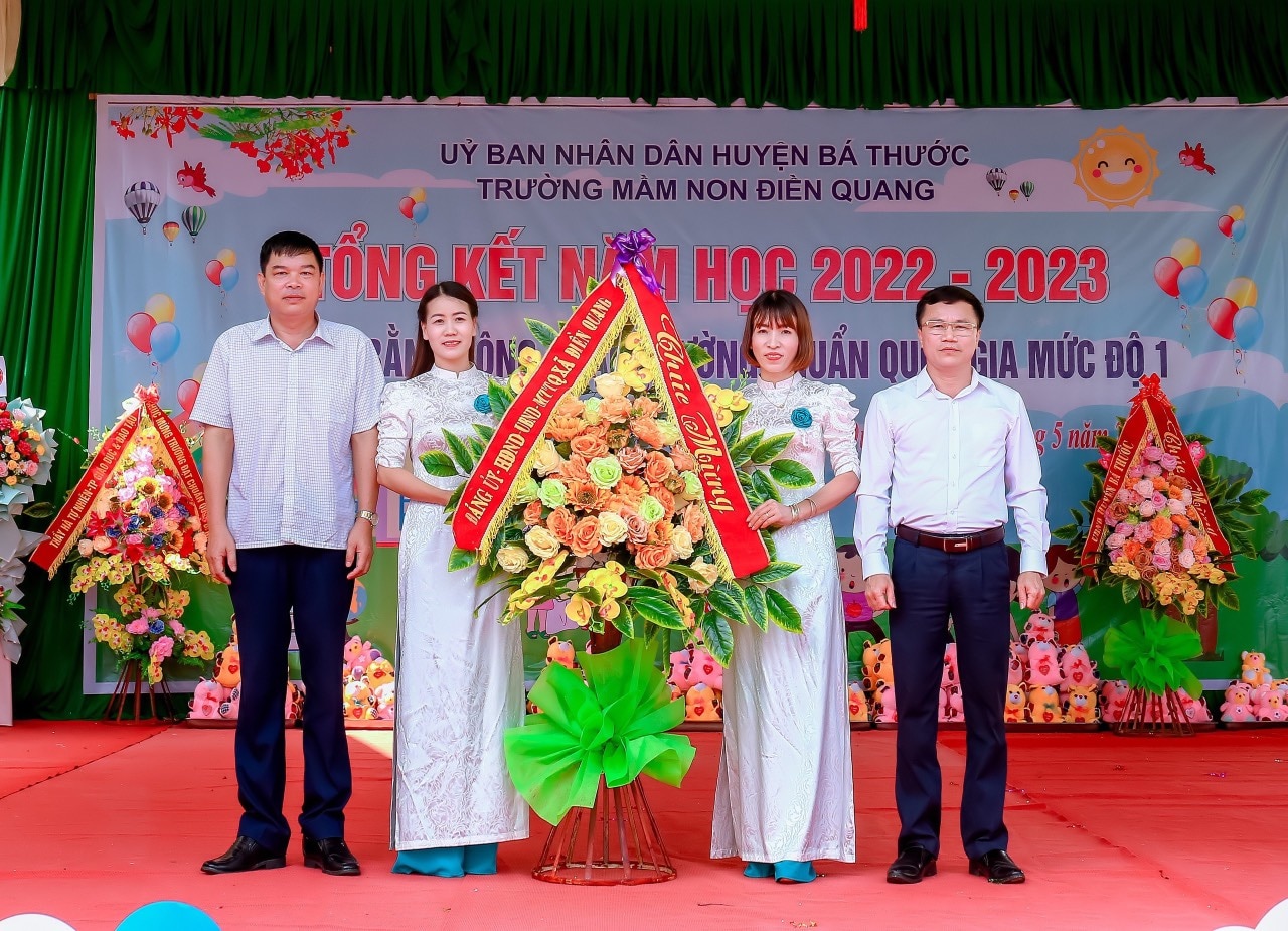 truong mam non dien quang ba thuoc thanh hoa doan ket xay dung truong chuan quoc gia hinh 2