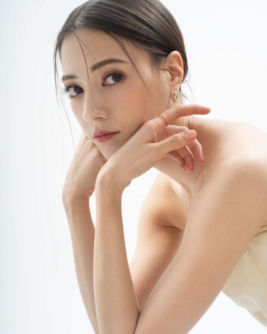 Lý do Angelababy lỡ cơ hội vào vai Đát Kỷ trong bom tấn hot nhất hè 2023 - 2