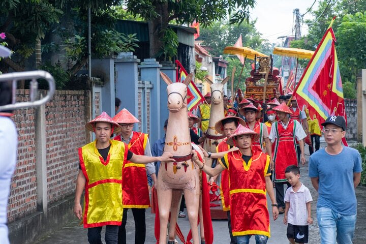 Lễ hội Đình Hiệp Lực được tổ chức hàng năm nhằm khơi dậy và bảo tồn nét đẹp văn hóa dân gian truyền thống của địa phương. (Ảnh: Nguyễn Đức)