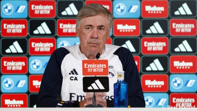 Ancelotti trong cuộc họp báo tại Bernabeu ngày 1/9, trước trận tiếp Getafe hôm nay 2/9. Ảnh: realmadrid.com