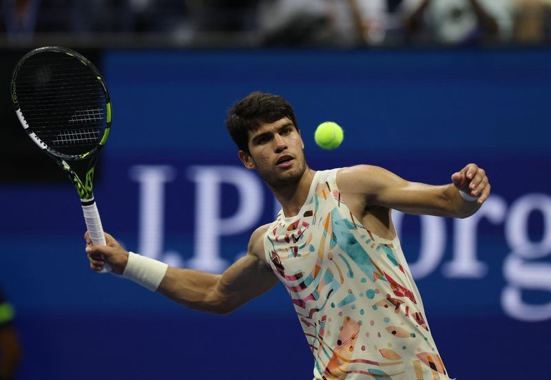 Carlos Alcaraz sẽ thi đấu với Daniil Medvedev tại bán kết US Open 2023