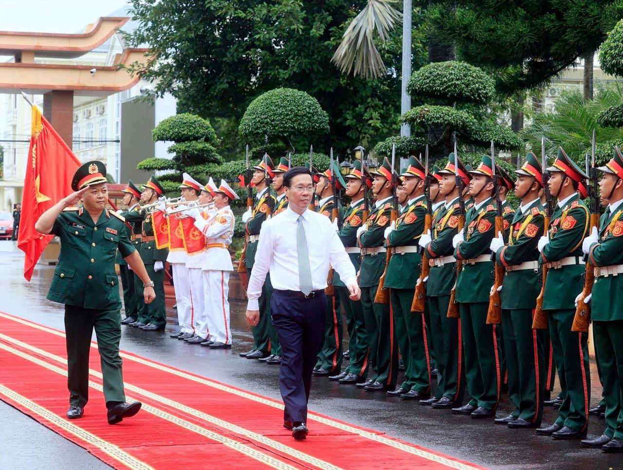 Xây dựng mối quan hệ bền chặt giữa quân và dân như cá với nước