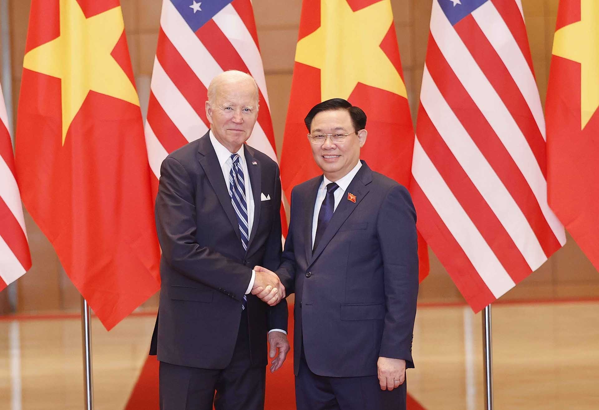 Chủ tịch Quốc hội Vương Đình Huệ hội kiến Tổng thống Hoa Kỳ Joe Biden. (Nguồn: TTXVN)