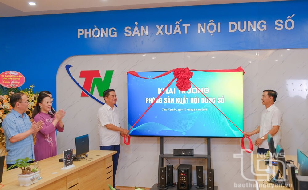 dai phat thanh  truyen hinh thai nguyen khai truong phong san xuat noi dung so hinh 1