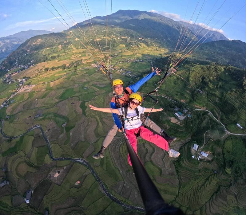 Ông Đặng Văn Mỹ - phi công dù lượn có số giờ bay nhiều nhất tại Việt Nam chia sẻ: “Năm nay du khách thích trải nghiệm, ưa mạo hiểm quay trở lại với Mù Cang Chải bay dù lượn sẽ nhận ra nhiều điểm khác biệt thú vị”.