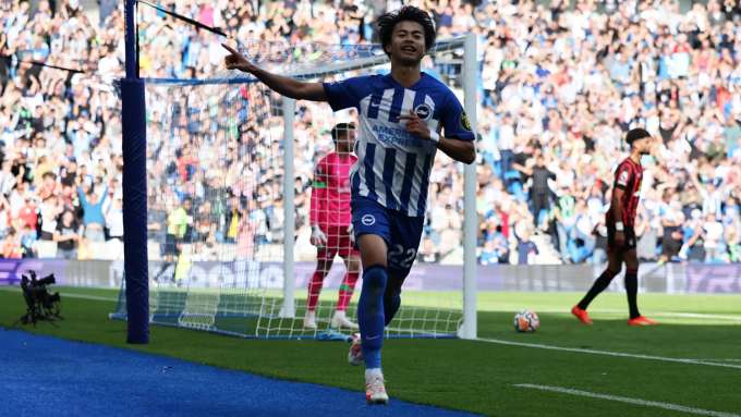 Mitoma mừng bàn ấn định chiến thắng 3-1 cho Brighton trước Bournemouth tối 24/9. Ảnh: Brighton