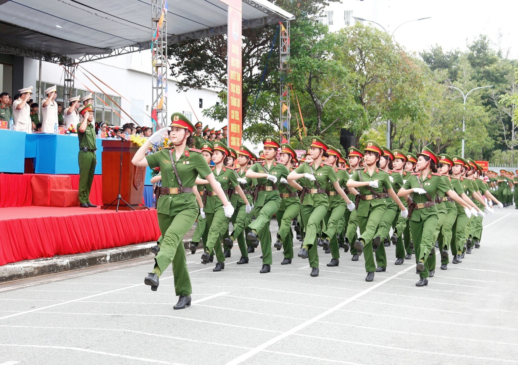 Những hình ảnh đẹp của học viên cảnh sát nhân dân trong lễ khai giảng - Ảnh 1.