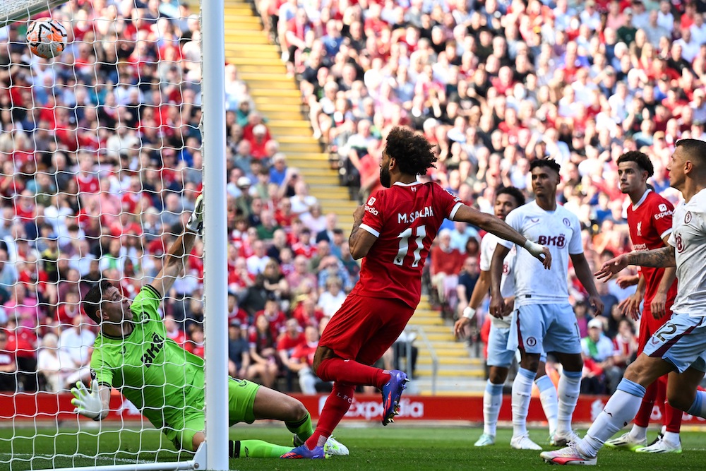 Ngoại hạng Anh: Salah 'nổ súng' cho Liverpool giữa thông tin chuyển đến Ả Rập Xê Út - Ảnh 1.