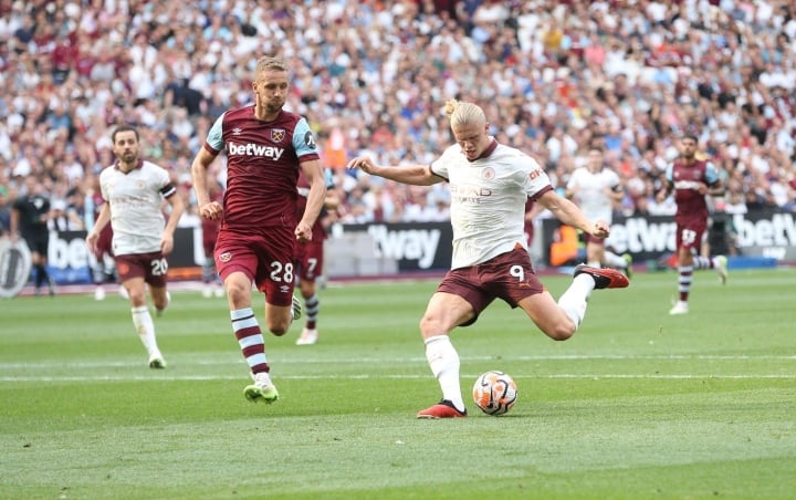 Man City đánh bại West Ham.