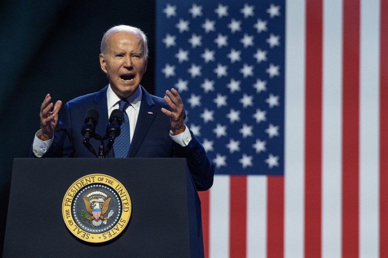 Tổng thống Joe Biden phát biểu trong sự kiện tôn vinh cố Thượng nghị sĩ đảng Cộng hòa John McCain ở Tempe, Arizona, ngày 28/9. Ngày 25/8/2018, ông John McCain qua đời tại nhà ở Arizona, Mỹ, thọ 81 tuổi. (Nguồn: Getty)