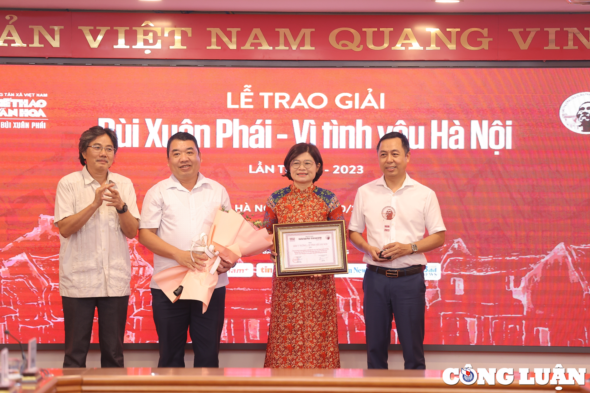 giai thuong bui xuan phai  vi tinh yeu ha noi 2023 giai thuong lon duoc trao cho nsnd dang nhat minh hinh 5