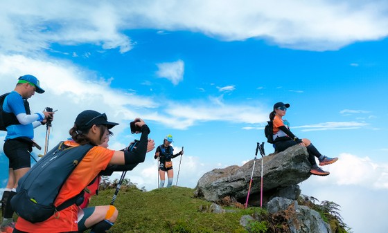 Đỉnh Đồi Bò, một điểm check in huyền thoại ở VMM dành cho vận động viên trail 42km trở lên ảnh 15