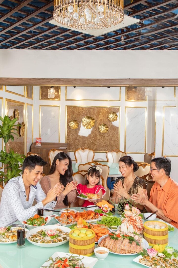 Mang tới trải nghiệm ấm cúng, yêu thương và kết nối chính là sứ mệnh của Buffet Hải sản Cửu Vân Long.