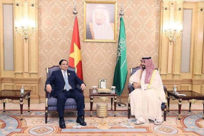 Thủ tướng Phạm Minh Chính hội đàm với Hoàng Thái tử, Thủ tướng Mohammad bin Salman Al Saud, ngày 20/10. Ảnh: Minh Tiến