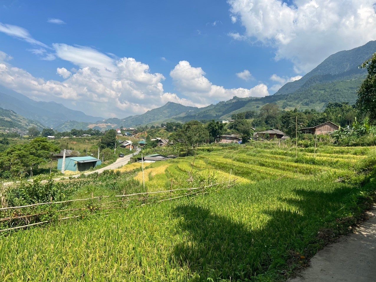 Giàng Tả Chải là điểm đến yêu thích của du khách yêu thiên nhiên, thích khám phá và trải nghiệm.