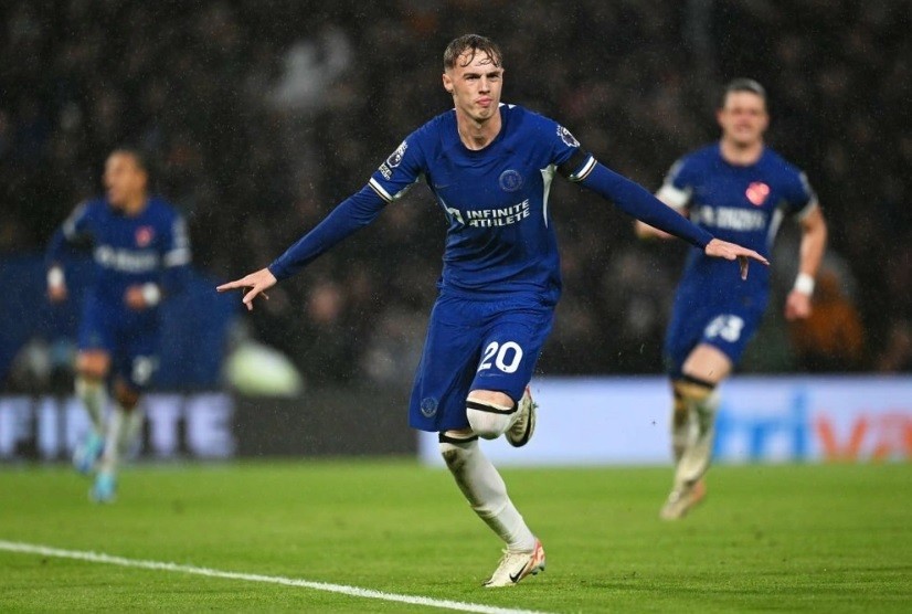 Dẫn trước 2 bàn, Chelsea vẫn bị Arsenal cầm hoà