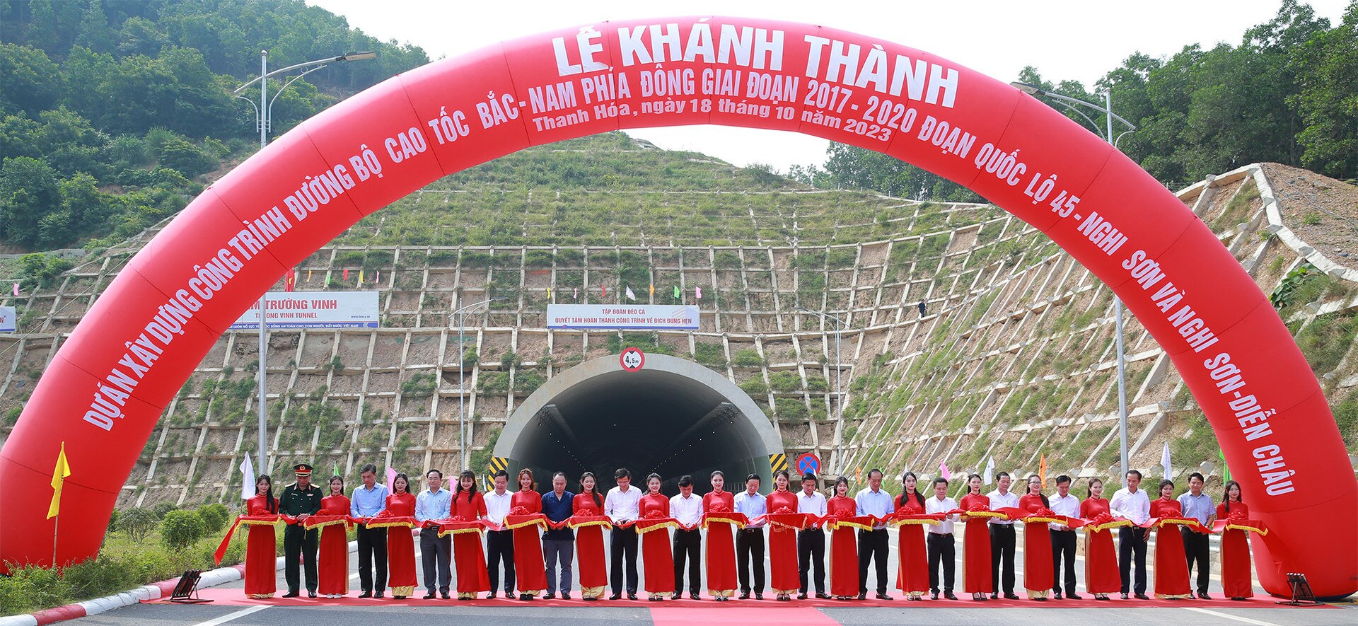 'Giao thông đến đâu phát triển đến đó, chuyển hoá tiềm năng thành nguồn lực kinh tế' - Ảnh 1.