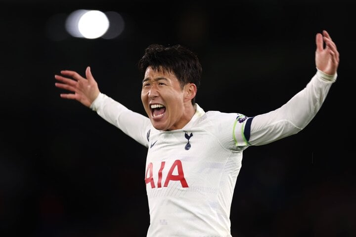 Tottenham chạm trán Chelsea ở vòng 11 Ngoại Hạng Anh.