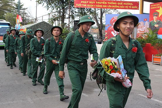 Nghĩa vụ quân sự 2024: Quy định về trả lại công dân nhập ngũ không đủ tiêu chuẩn sức khỏe về địa phương