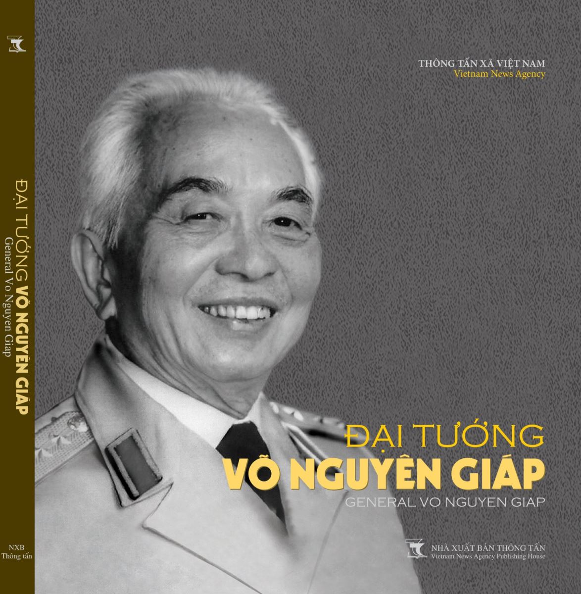 ra mat sach anh dai tuong vo nguyen giap hinh 1