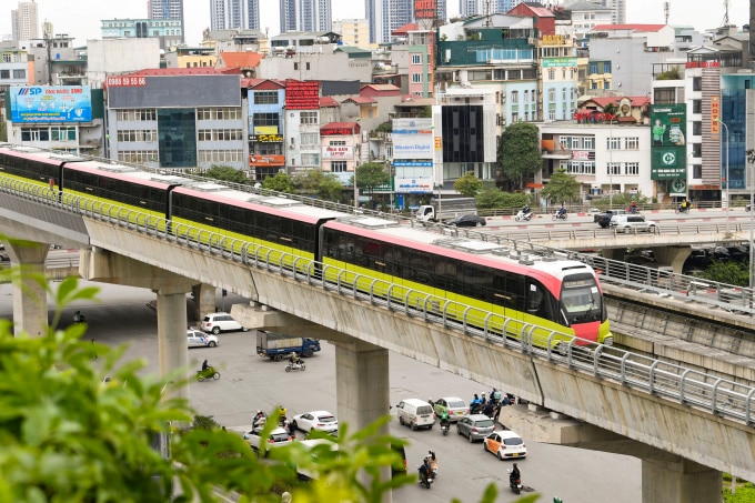 Tàu Nhổn - Ga Hà Nội chạy thử ngày 5/12/2022. Ảnh: Phạm Chiểu