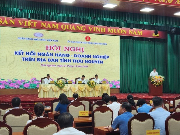 Tài chính - Ngân hàng - Tính đến cuối tháng 9, tín dụng toàn nền kinh tế tăng gần 7% (Hình 2).