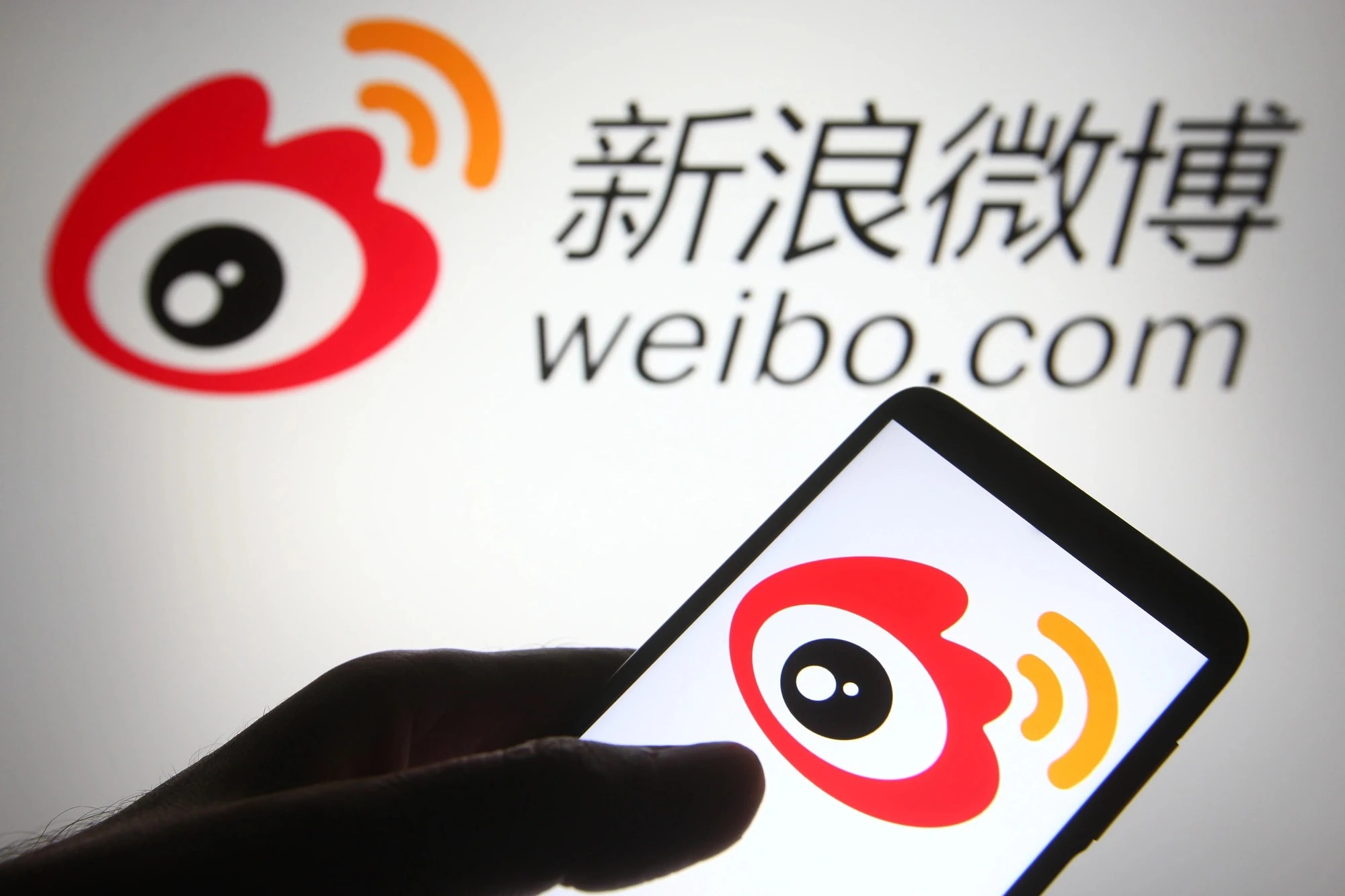 Weibo yêu cầu người có ảnh hưởng hiển thị tên thật  - Ảnh 1.