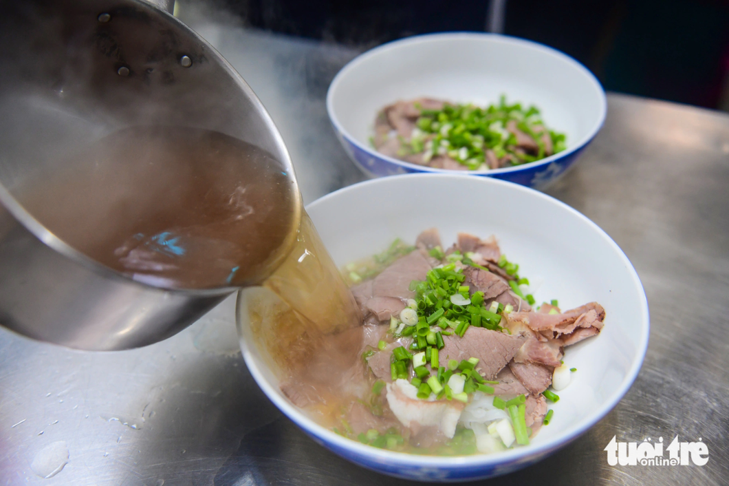 Phở Dậu (TP.HCM) - Ảnh: QUANG ĐỊNH