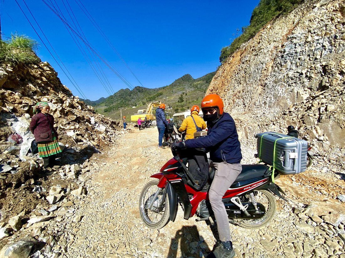 Vòng quanh Hà Giang 4 ngày 3 đêm: Nơi mỗi phiến đá hát một bài ca - Ảnh 11.