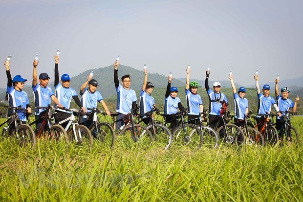 'Con nguoi la trung tam trong moi hoat dong cua Tap doan TH' hinh anh 2