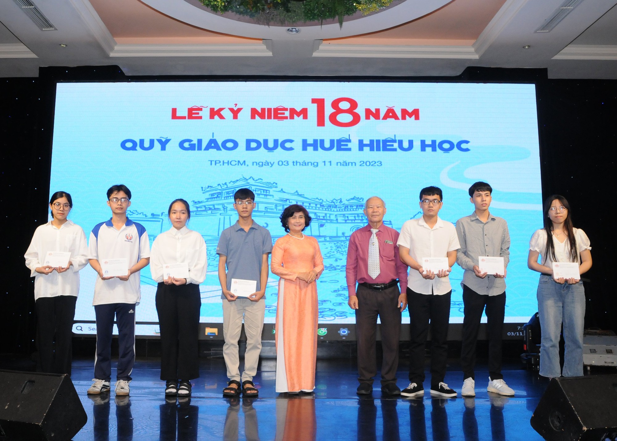 Tận lực vun bồi những tài năng vượt khó, học giỏi - Ảnh 2.