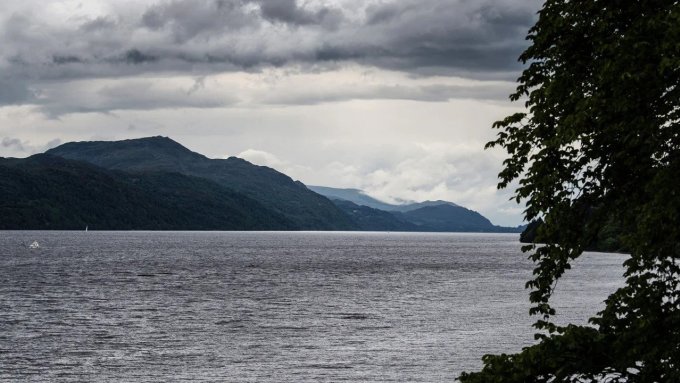 Một góc hồ Loch Ness. Ảnh: CNN