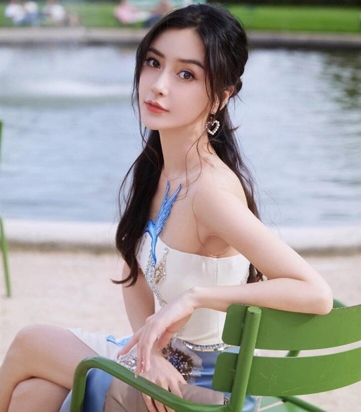 Angelababy bị phong sát ngầm.