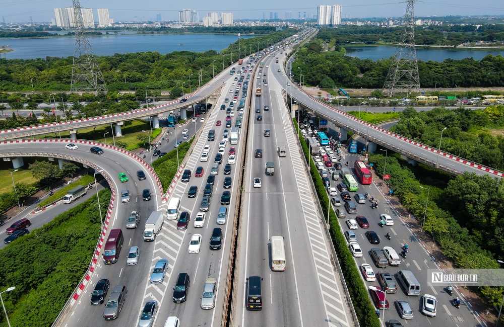 Đối thoại - Bộ trưởng Bộ GTVT: Sẽ phối hợp với Bộ Công an rà soát Luật Đường bộ (Hình 2).