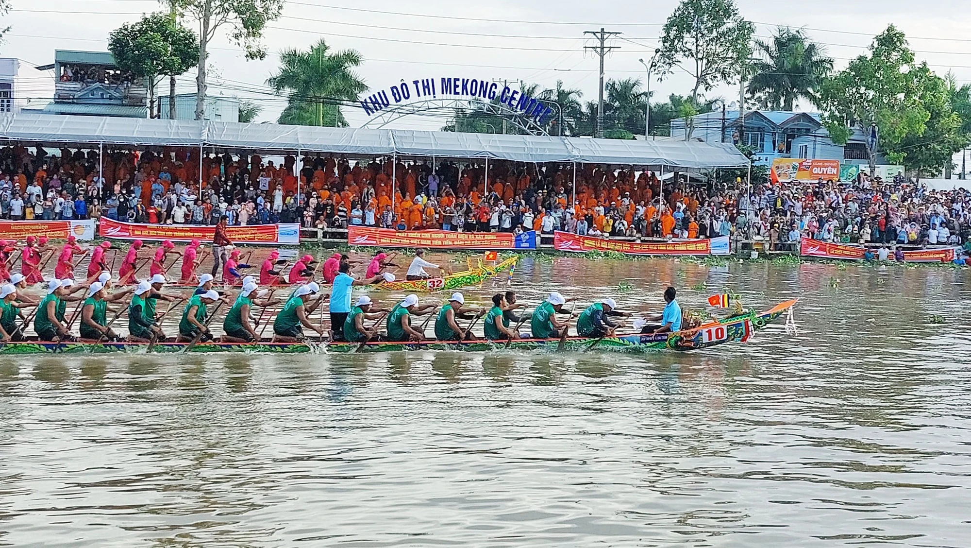 Sôi nổi giải đua ghe ngo tỉnh Sóc Trăng  - Ảnh 3.