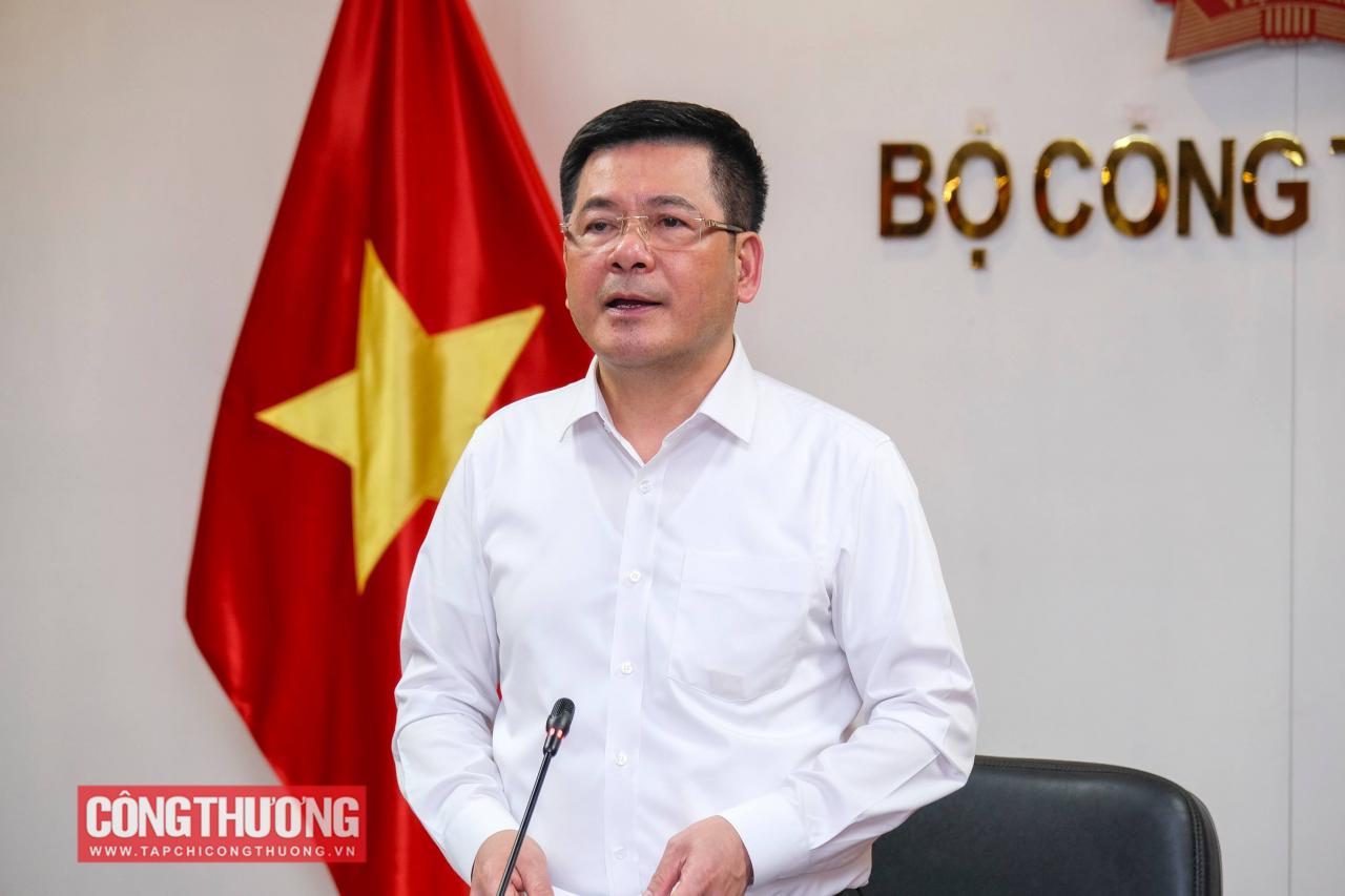 Bộ trưởng Bộ Công Thương Nguyễn Hồng Diên