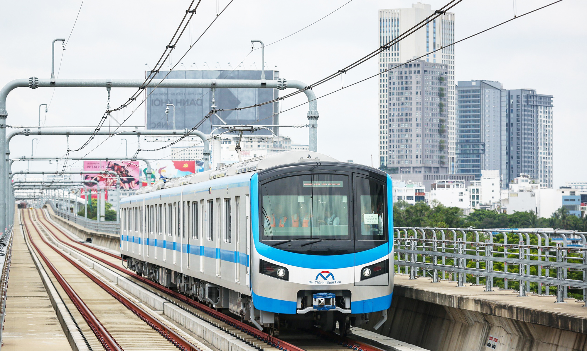 Tàu metro số 1 tuyến Bến Thành - Suối Tiên  chạy thử nghiệmẢnh: Nhật Thịnh