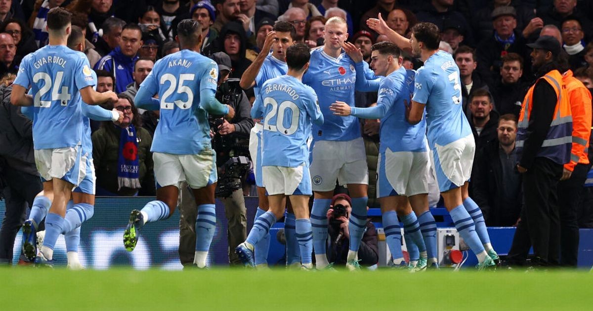 Man City: HLV Pep Guardiola lần đầu nhận kết quả hòa 4-4; Haaland có 36 trận đấu ghi được hai bàn thắng trở lên