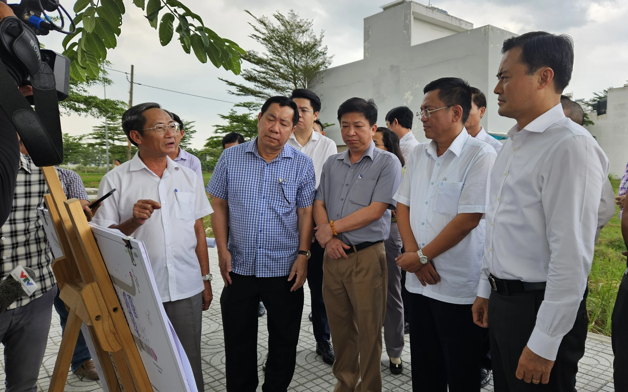 Ông Bùi Xuân Cường: Hoàn tất bồi thường dự án Vành đai 3 trước Tết Dương lịch - Ảnh 1.