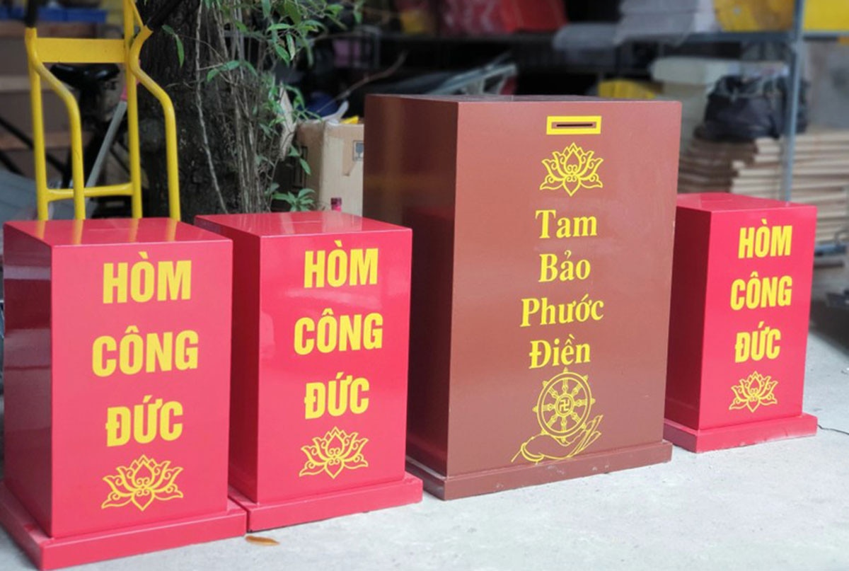 hom cong duc 1.jpg