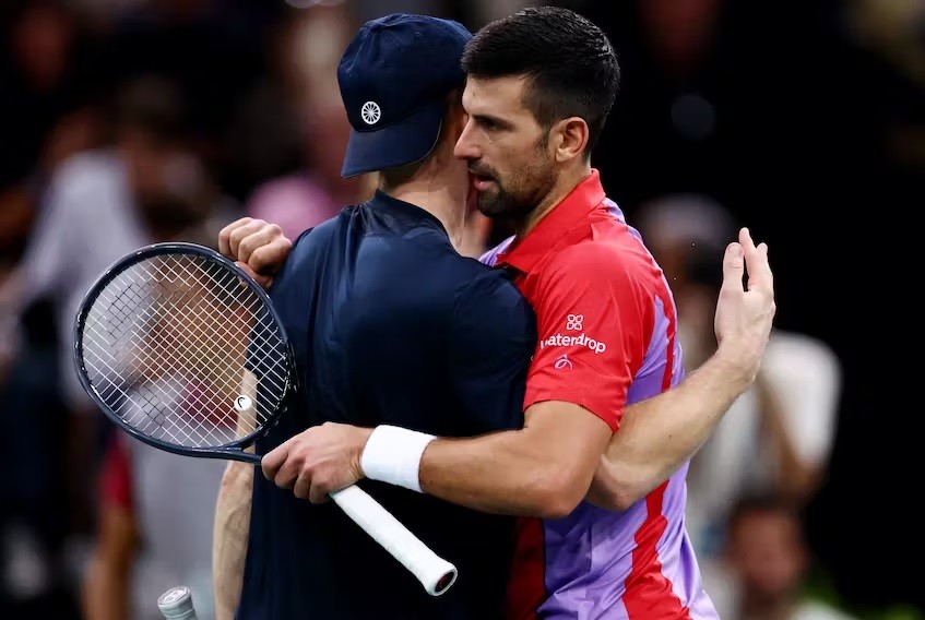 Novak Djokovic nối dài chuỗi trận thắng, giành vé vào tứ kết giải quần vợt Paris Masters 2023