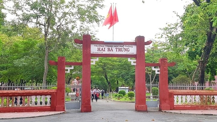 Trường THPT Hai Bà Trưng (TP Huế)