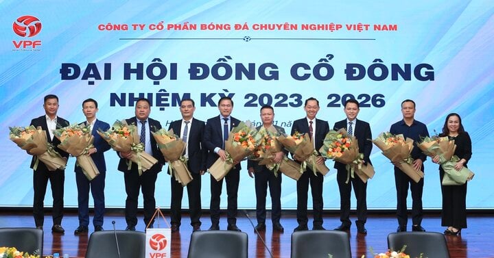 Các thành viên Hội đồng quản trị và Ban kiểm soát VPF nhiệm kì 2023-2026.