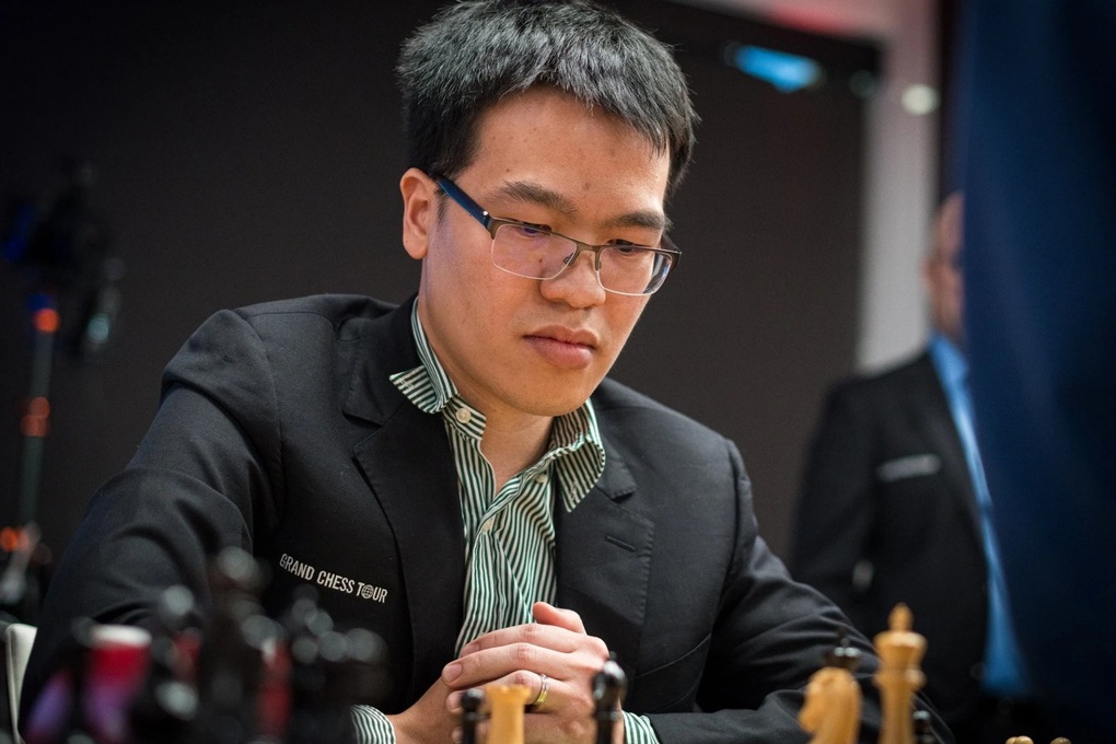 Quang Liêm dẫn đầu ở giải đấu Vua cờ Carlsen tham dự - 1