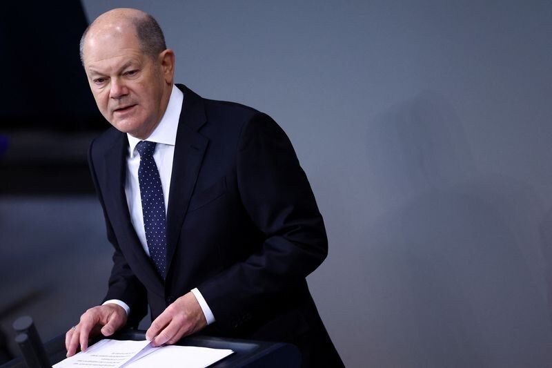 Thủ tướng Đức Olaf Scholz phát biểu trước Quốc hội Đức ngày 28/11 tại Berlin. (Nguồn: Reuters)