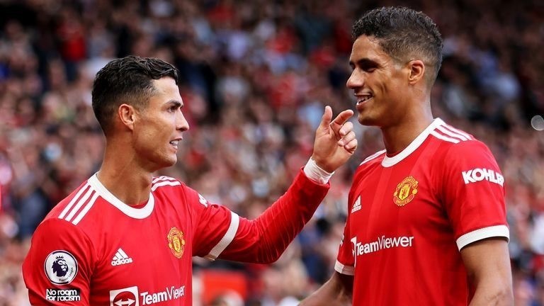 Varane sẽ 'tái ngộ' Ronaldo ở Al Nassr?