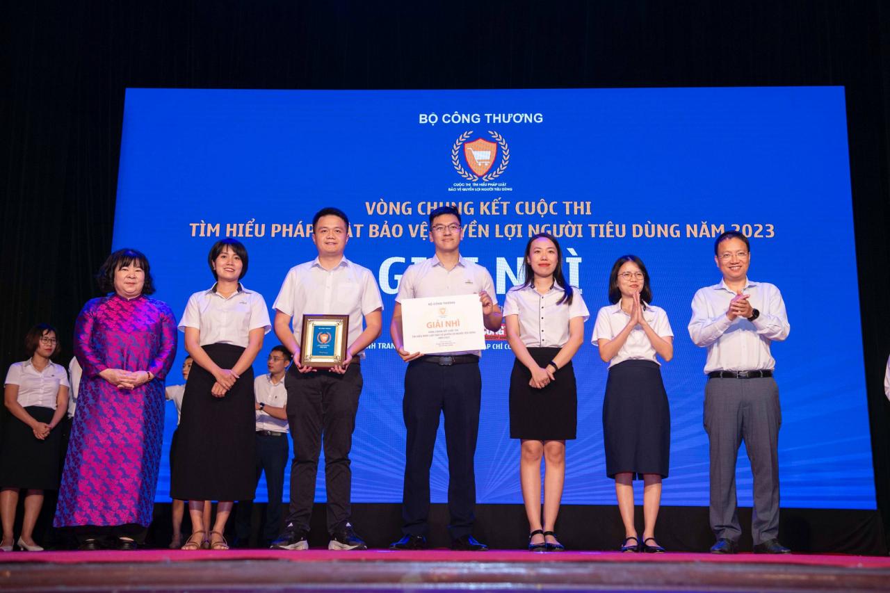 Trao giải Vòng chung kết Cuộc thi “Tìm hiểu pháp luật bảo vệ quyền lợi người tiêu dùng năm 2023”