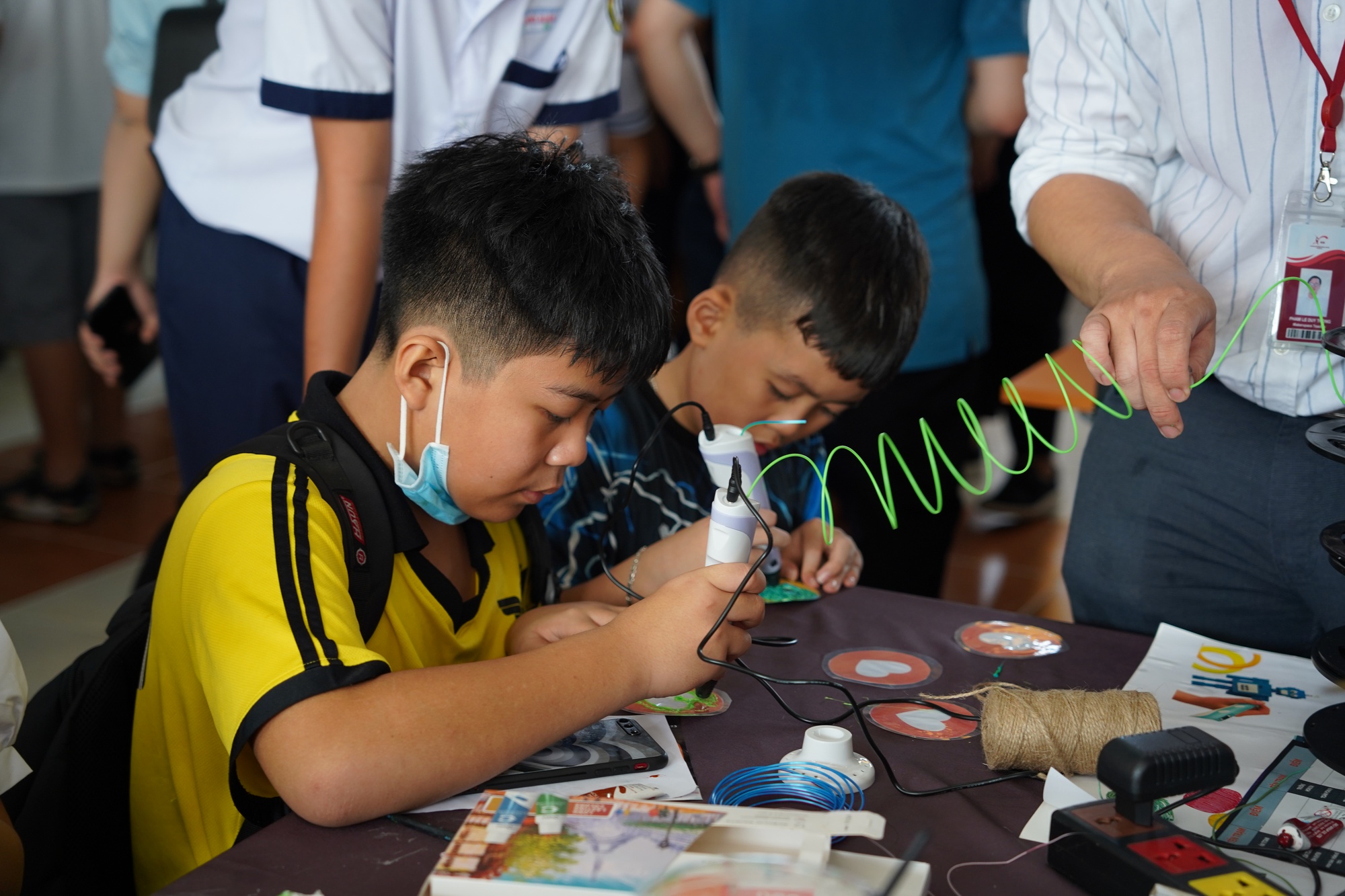 GS Dương Nguyên Vũ: 'Thế giới đổi thay đến đâu, trái tim người thầy vẫn quan trọng' - Ảnh 4.